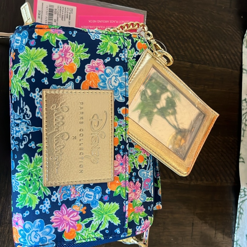 NWT. Lilly Pulitzer. Disney cross body bag